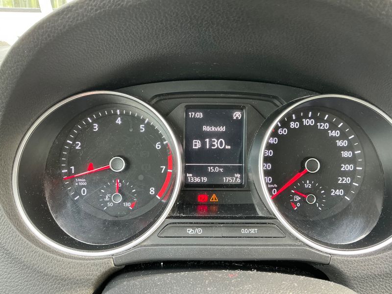 Volkswagen Polo 1.2 TSI Comfortline BlueMotion Tech 2015 – снимка 19