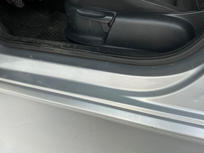 Volkswagen Polo 1.2 TSI Comfortline BlueMotion Tech 2015 – снимка 29