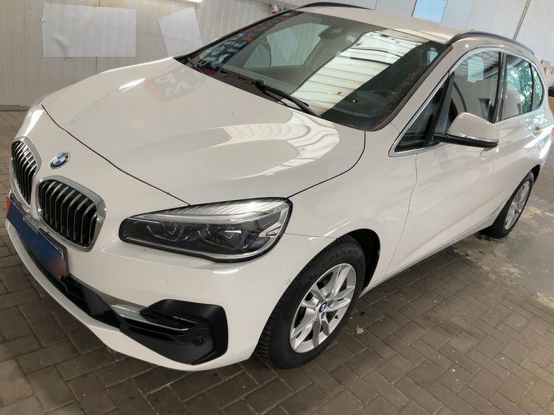 BMW 2er 218d Active Tourer Luxury Line 2018 – снимка 2