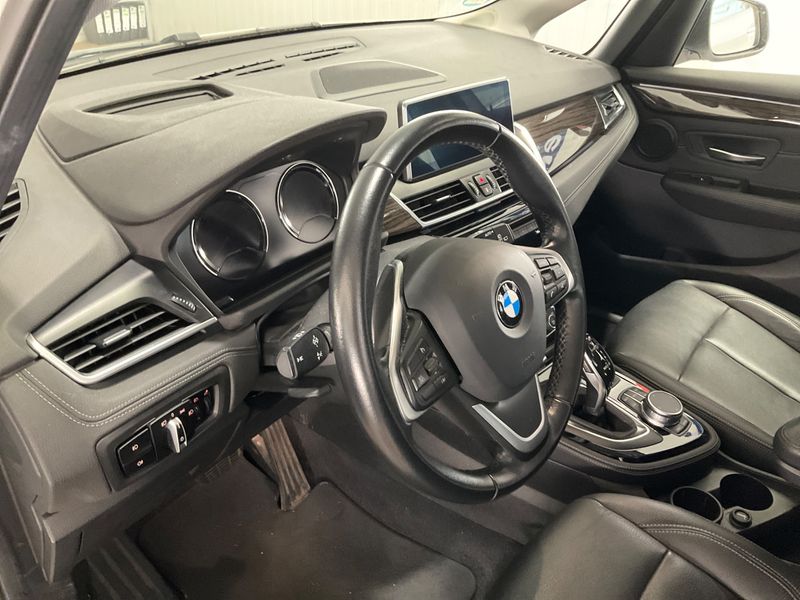BMW 2er 218d Active Tourer Luxury Line 2018 – снимка 38