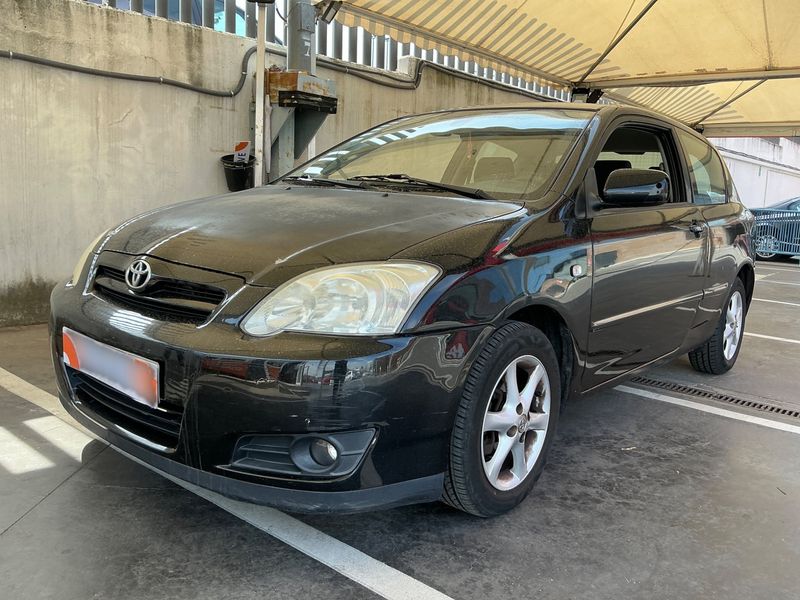 Toyota Corolla 1.6 Compact 2004 – снимка 1