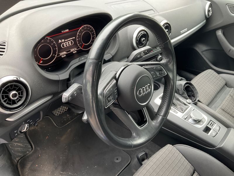 Audi A3 Limousine 2.0 TFSI quattro Sport 2018 – снимка 26