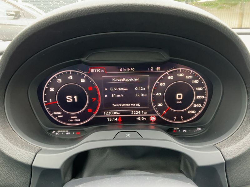 Audi A3 Limousine 2.0 TFSI quattro Sport 2018 – снимка 19