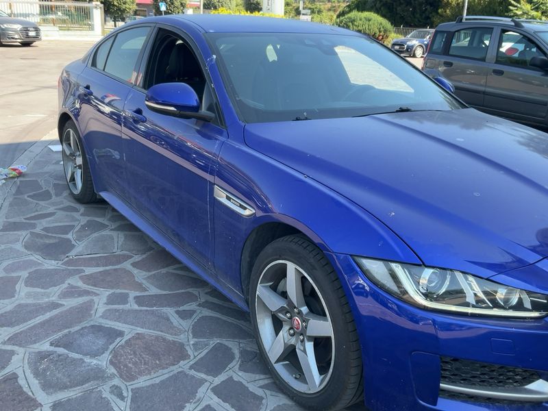 Jaguar XE 25d R-Sport AWD 2017 – снимка 12