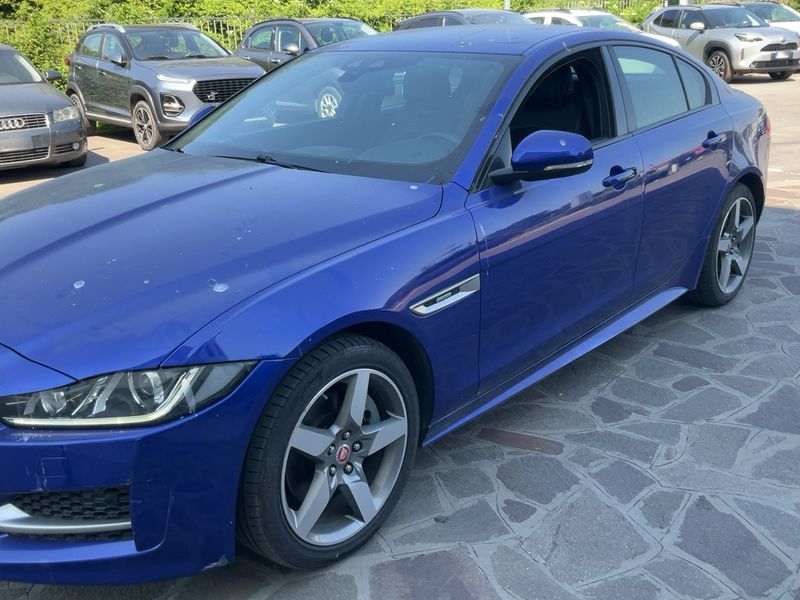 Jaguar XE 25d R-Sport AWD 2017 – снимка 2