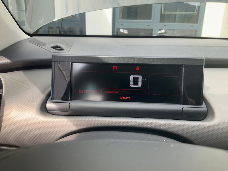 Citroen C4 Cactus 1.6 Blue-HDi Feel 2016 – снимка 18