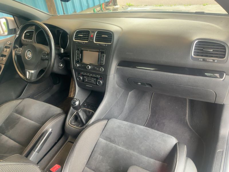 Volkswagen Golf VI 1.6 TDI 2011 – снимка 12