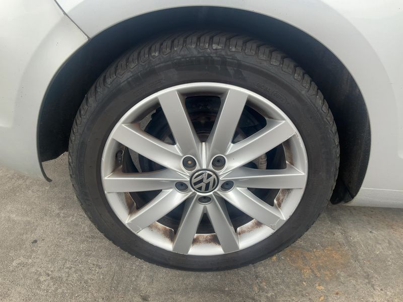 Volkswagen Golf VI 1.6 TDI 2011 – снимка 19