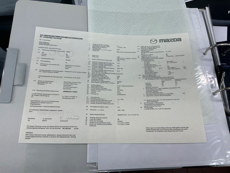 Mazda 3 2.2 Turbodiesel Sports-Line 2016 – снимка 22