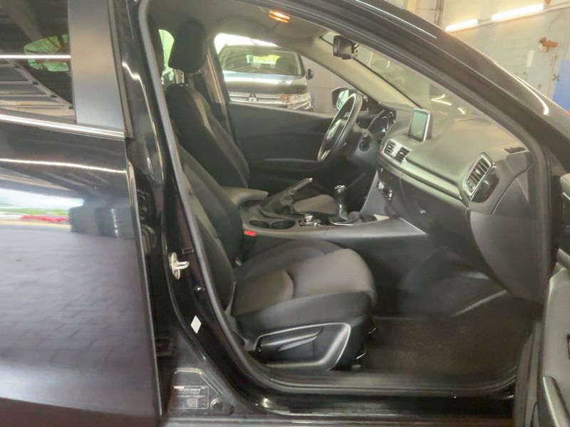 Mazda 3 2.2 Turbodiesel Sports-Line 2016 – снимка 17