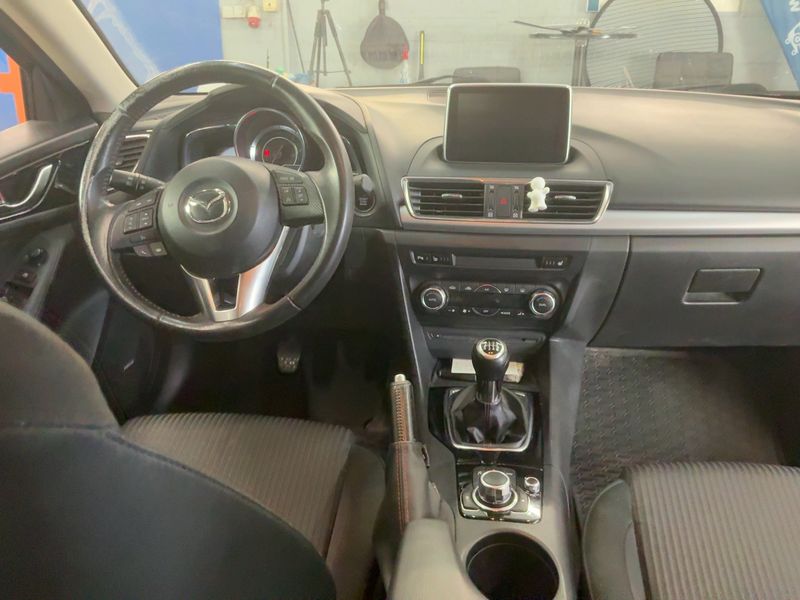 Mazda 3 2.2 Turbodiesel Sports-Line 2016 – снимка 18