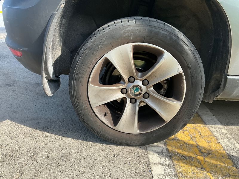 Skoda Yeti 1.6 TDI GreenLine 2011 – снимка на щета