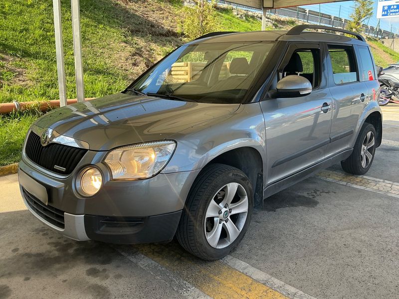 Skoda Yeti 1.6 TDI GreenLine 2011 – снимка 1