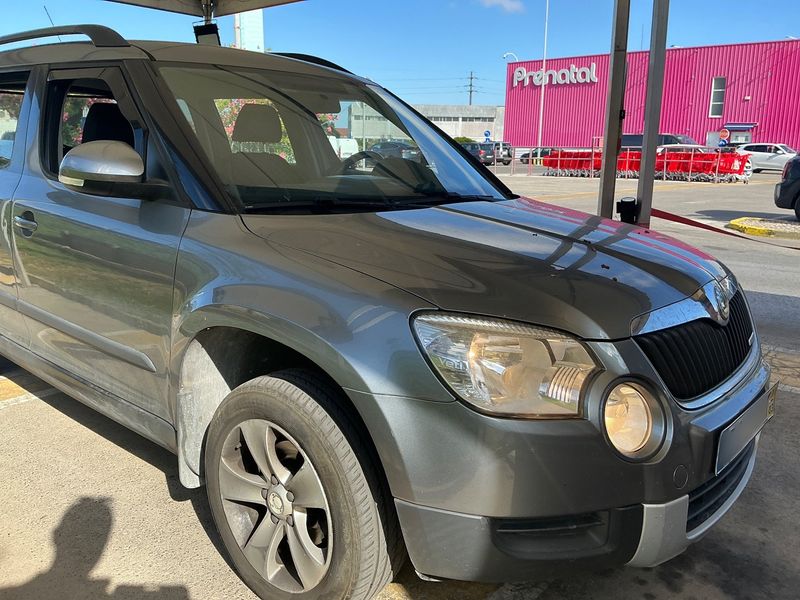 Skoda Yeti 1.6 TDI GreenLine 2011 – снимка на щета