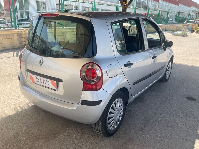 Renault Modus 1.2 Emotion 2007 – снимка 2