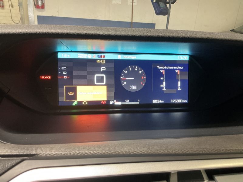 Citroen C4 Grand Spacetourer 1.5 Blue-HDi Shine 2020 – снимка на щета 28