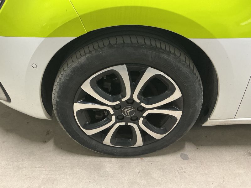Citroen C4 Grand Spacetourer 1.5 Blue-HDi Shine 2020 – снимка на щета 3