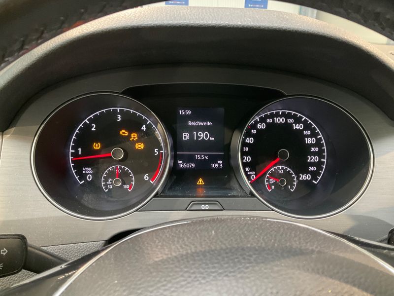 Volkswagen Golf VII Sportsvan 1.6 TDI Comfortline BlueMotion Tech 2014 – снимка 28