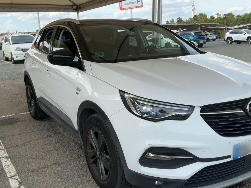 Opel Grandland X 1.2 Turbo 120 Jahre 2019 – снимка 12