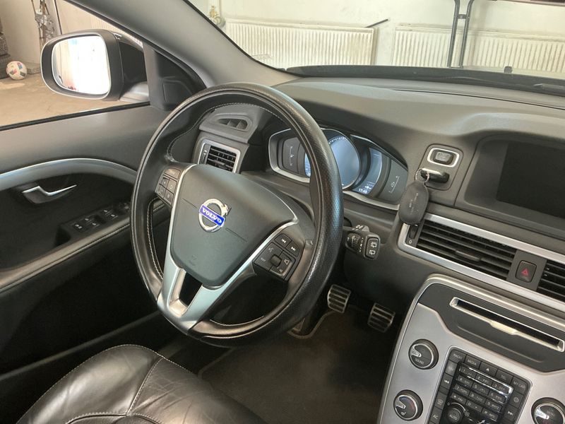 Volvo V70 2.0 D3 Linje Svart 2016 – снимка 29