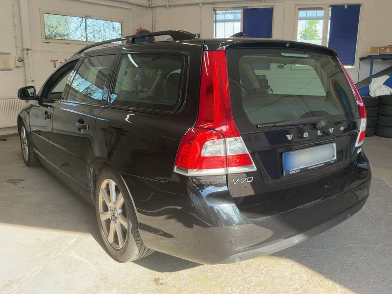 Volvo V70 2.0 D3 Linje Svart 2016 – снимка 6
