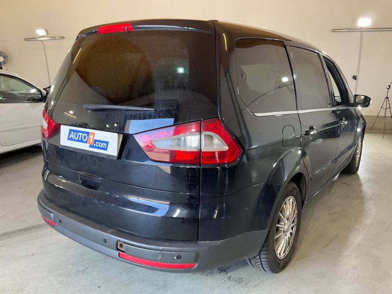 Ford Galaxy 2.2 TDCi Titanium 2009 – снимка 2