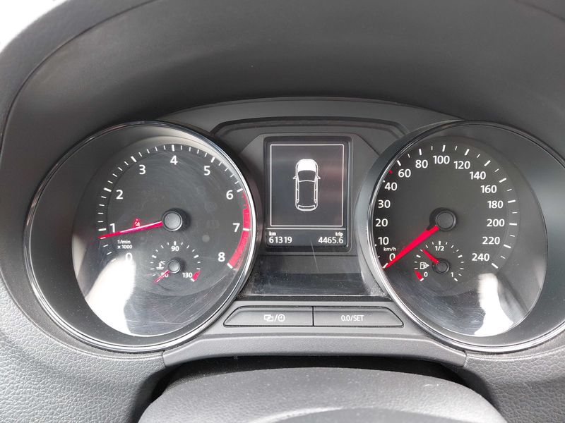 Volkswagen Polo 1.0 Trendline 2014 – снимка 12