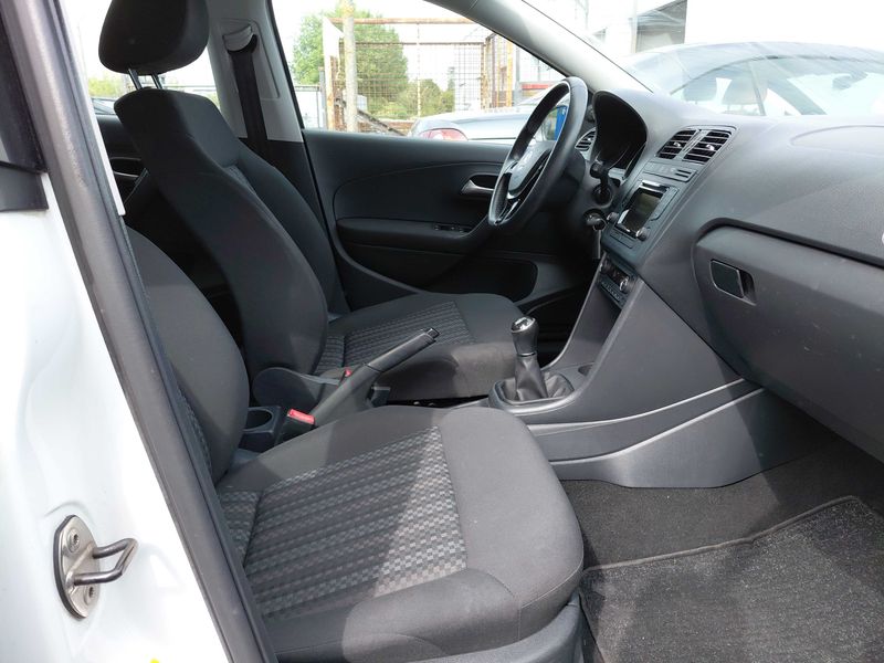 Volkswagen Polo 1.0 Trendline 2014 – снимка 10