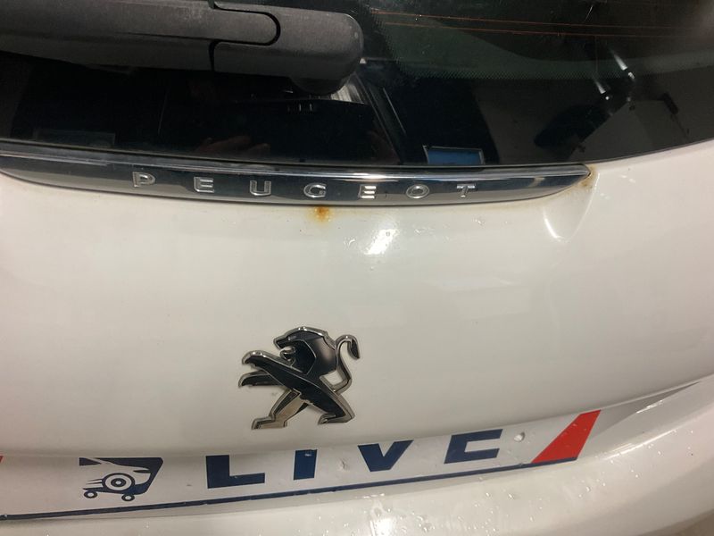 Peugeot 208 1.6 Blue-HDi Active 2016 – снимка 33