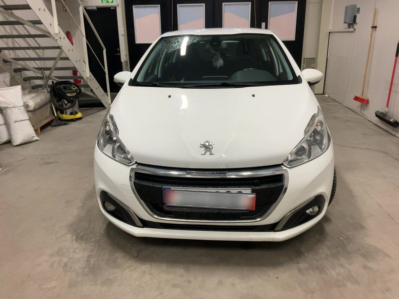 Peugeot 208 1.6 Blue-HDi Active 2016 – снимка 14