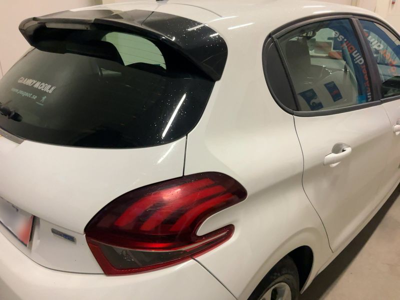 Peugeot 208 1.6 Blue-HDi Active 2016 – снимка 8