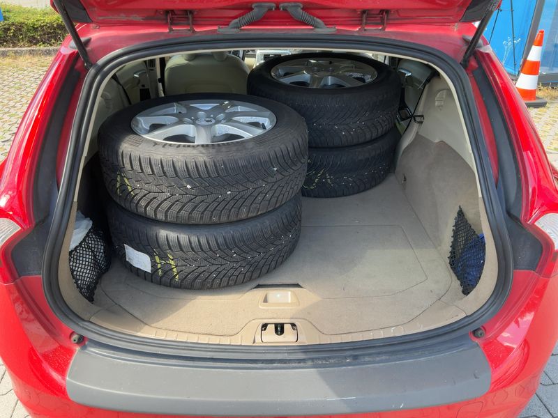 Volvo V60 2.4 D5 Summum AWD 2013 – снимка 16