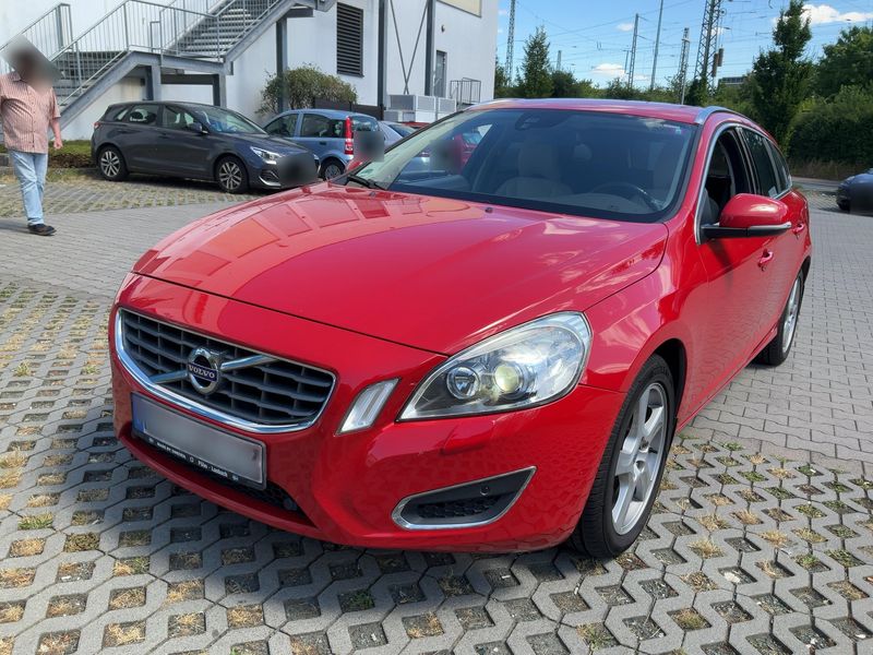 Volvo V60 2.4 D5 Summum AWD 2013 – снимка 1