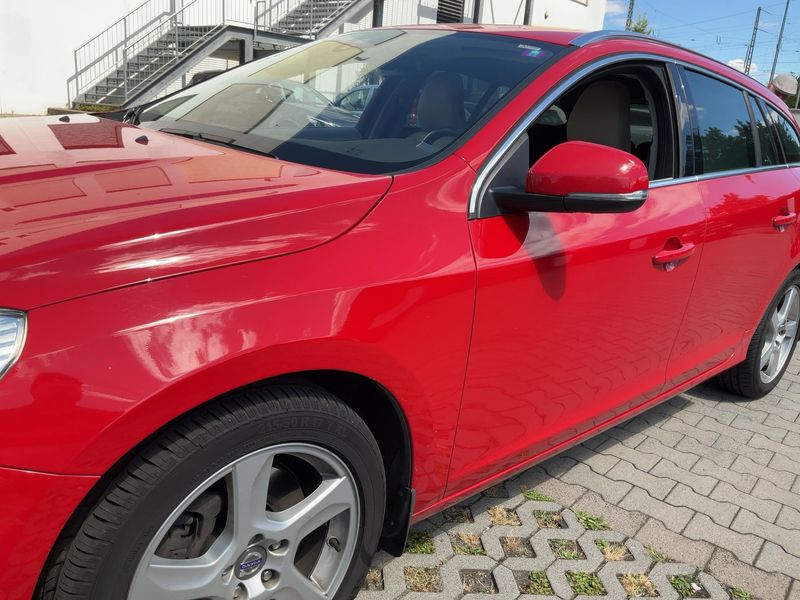 Volvo V60 2.4 D5 Summum AWD 2013 – снимка 2
