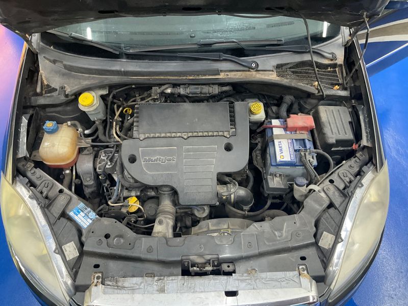 Fiat Linea 1.3 JTD Emotion 2009 – снимка 7