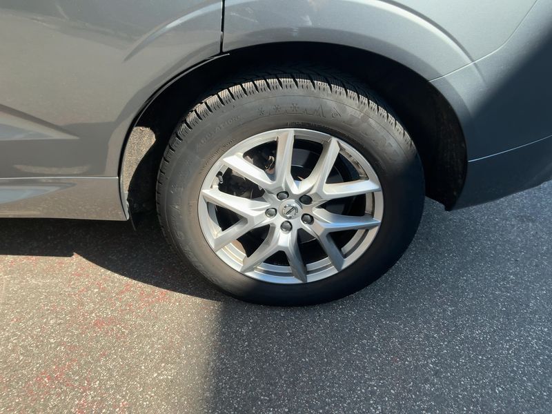 Volvo XC60 2.0 T4 R Design 2WD 2019 – снимка 5