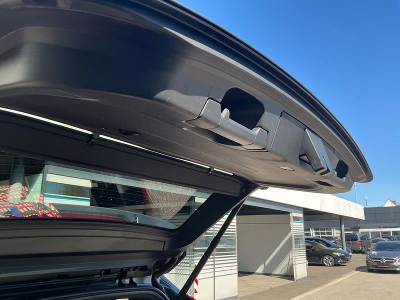 Volvo XC60 2.0 T4 R Design 2WD 2019 – снимка 32