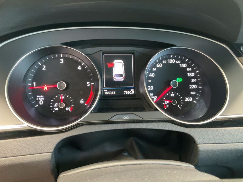 Volkswagen Passat 2.0 TDI Highline 4Motion BlueMotion Tech 2016 – снимка 19