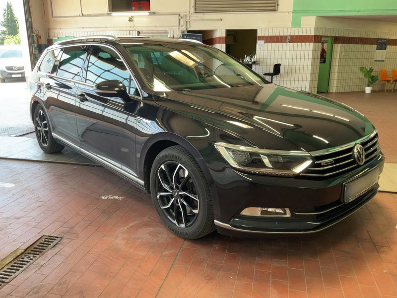 Volkswagen Passat 2.0 TDI Highline 4Motion BlueMotion Tech 2016 – снимка 12