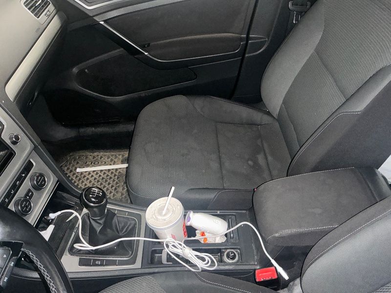 Volkswagen Golf VII 1.6 TDI Comfortline BlueMotion Tech 2014 – снимка на щета 36