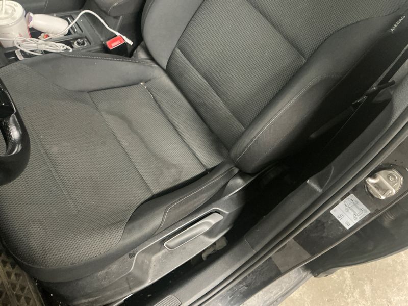 Volkswagen Golf VII 1.6 TDI Comfortline BlueMotion Tech 2014 – снимка на щета 35