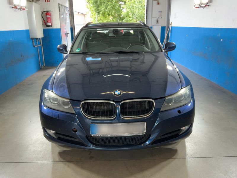 BMW 3er 320d 2010 – снимка 9