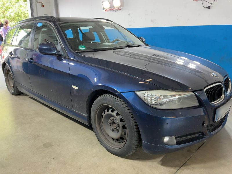 BMW 3er 320d 2010 – снимка 8