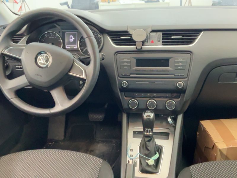 Skoda Octavia 1.2 TSI Ambition 2014 – снимка 17