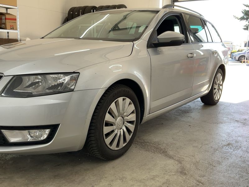 Skoda Octavia 1.2 TSI Ambition 2014 – снимка 2