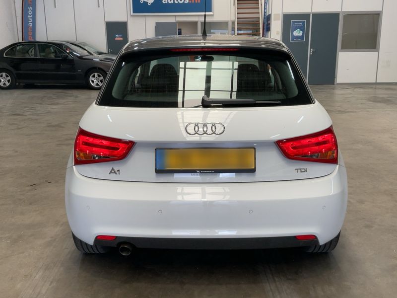 Audi A1 Sportback 1.6 TDI Attraction 2014 – снимка 7