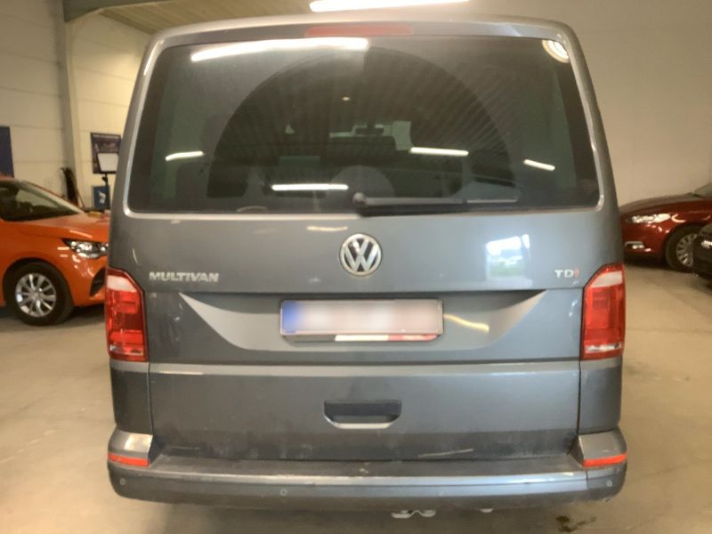 Volkswagen T6 Multivan 2.0 TDI Trendline 2017 – снимка 7