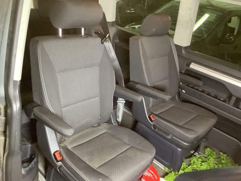 Volkswagen T6 Multivan 2.0 TDI Trendline 2017 – снимка 43
