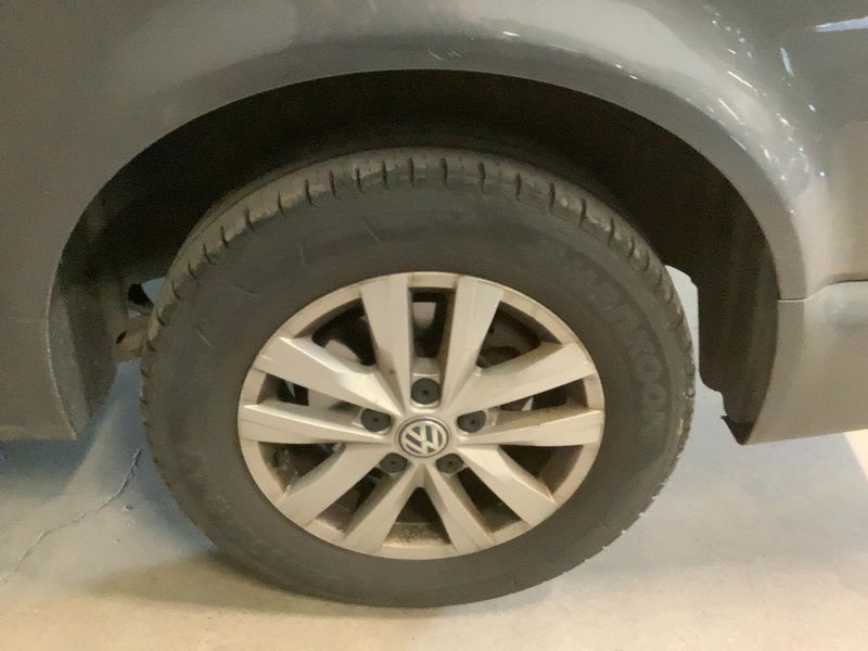 Volkswagen T6 Multivan 2.0 TDI Trendline 2017 – снимка 5