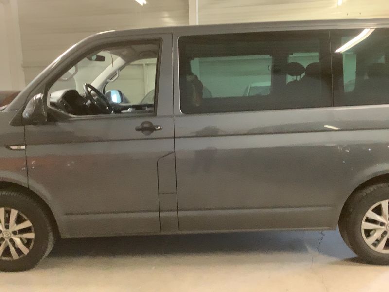Volkswagen T6 Multivan 2.0 TDI Trendline 2017 – снимка 4